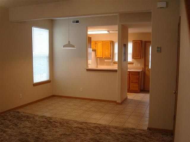 2nd image of 2201 Westdale Rd APT A2