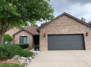 19095 Pine Cone Dr, Macomb, MI 48042