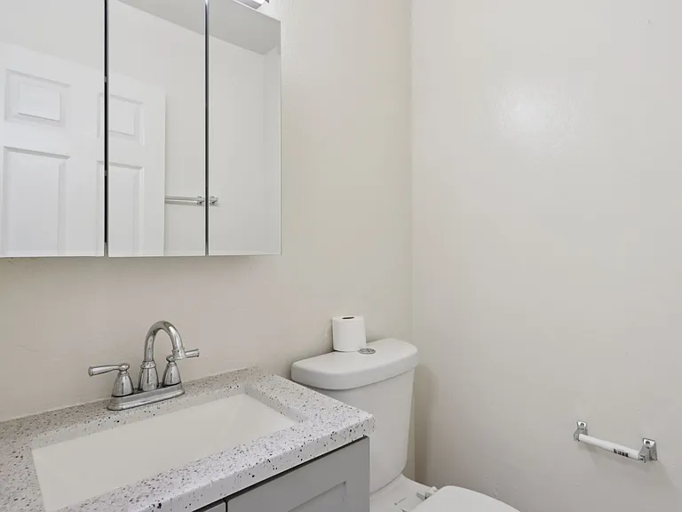 Orchard Crossing — Photo 18