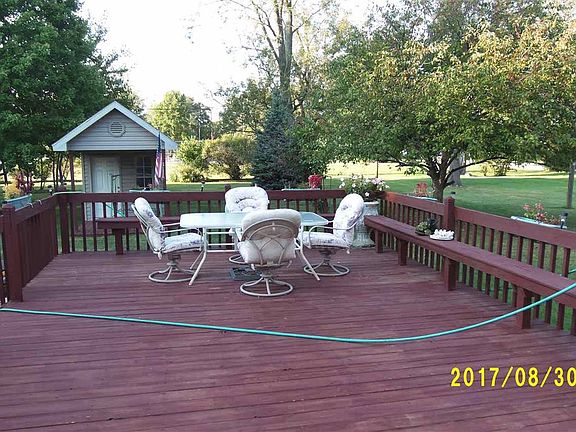 3rd image of 804 W Waid Ave