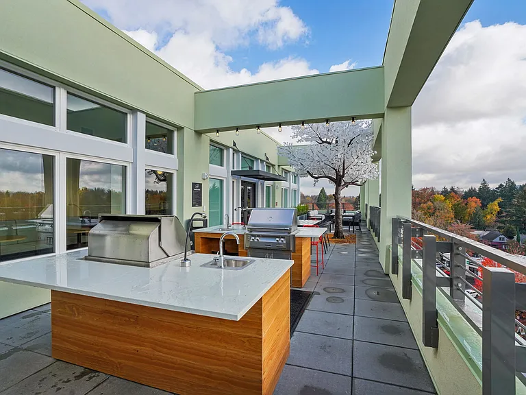 Splash Apartments — Photo 61