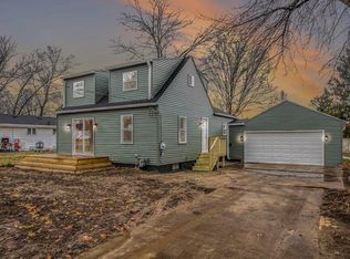 730 Goguac St W, Springfield, MI 49015