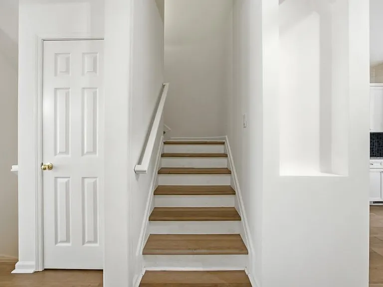 10851 Alderwood Cv — Photo 12