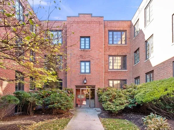 15 Monmouth Ct APT 5, Brookline, MA 02446