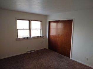 1727 9th Ave APT 5, Moline, IL 61265