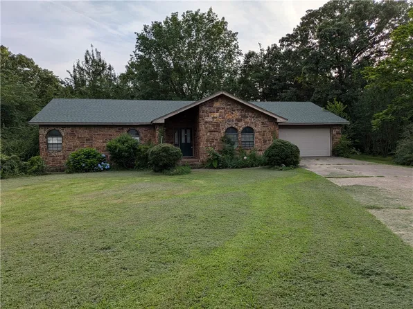 24 Cedar Creek Dr, Clarksville, AR 72830