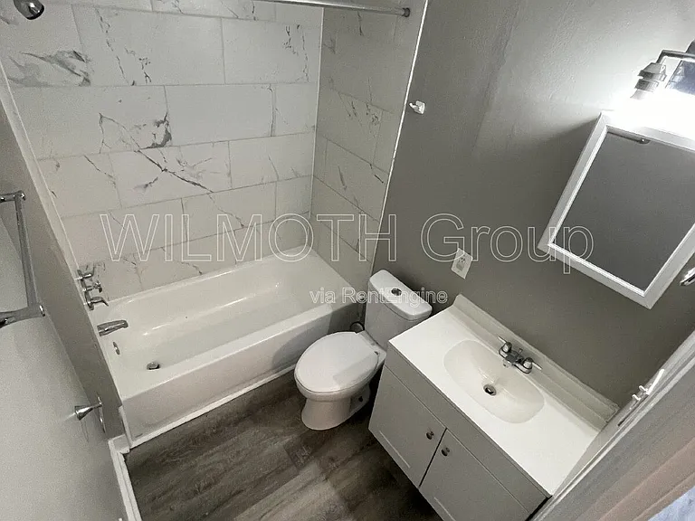 916 N Tuxedo St — Photo 8