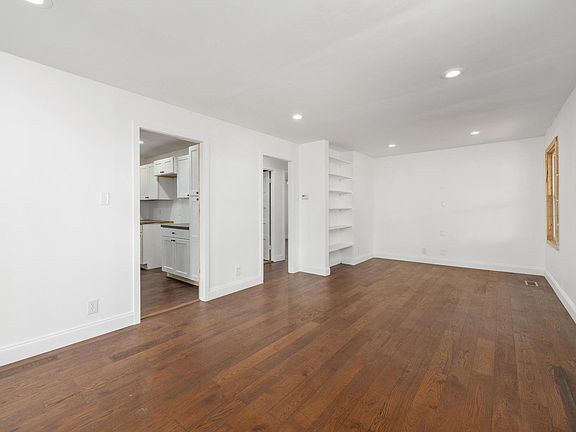 2nd image of 731 S Chicaskia Rd