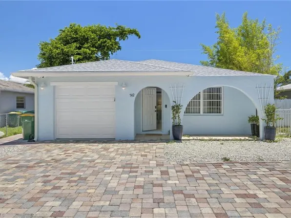 742 111th AVE N, NAPLES, FL 34108