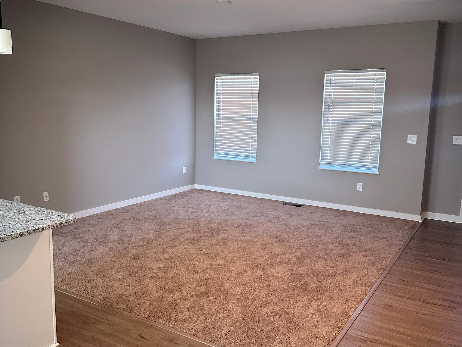 4 bed, 2600 sqft, $3,000 — Photo 2