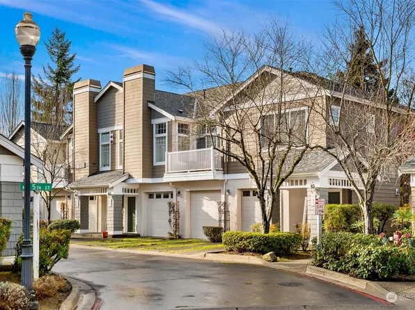 555 Anacortes Court NE #106, Renton, WA 98059
