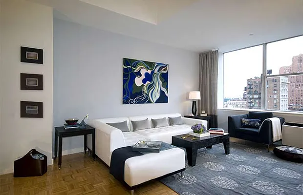 Rented by The World Wide Group | media 74