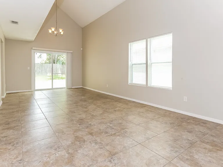 11002 Traci Lynn Dr — Photo 3