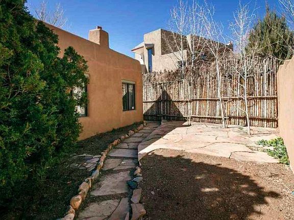 3rd image of 1022 Galisteo St