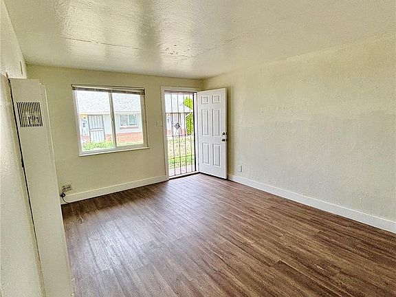 3rd image of 1177 Akron St