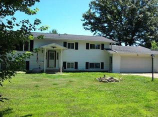 808 13th St, Mosinee, WI 54455