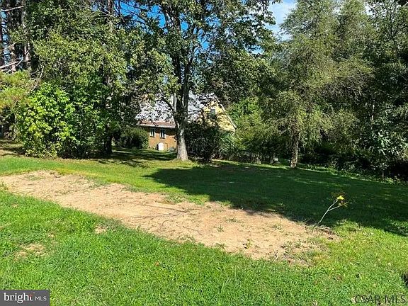 3rd image of 139 Cessna Hill Rd