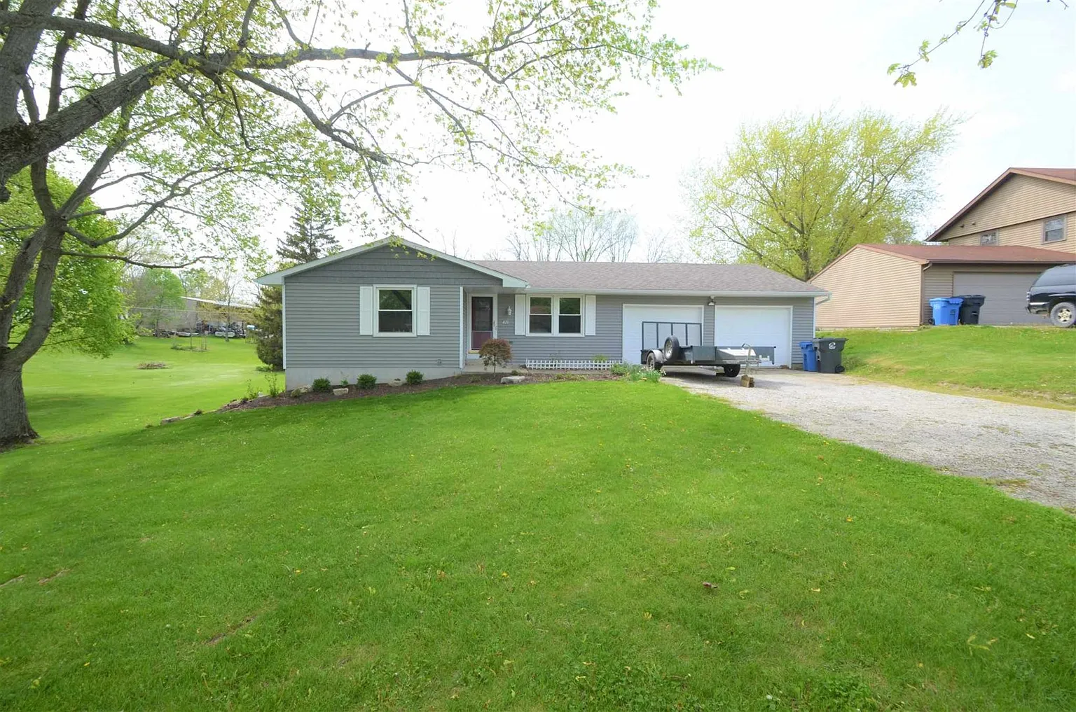 421 Weston Ave photo 1