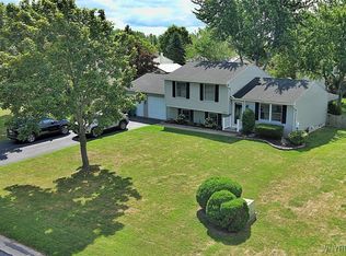 6598 Parkwood Dr, Lockport, NY 14094 | Zillow