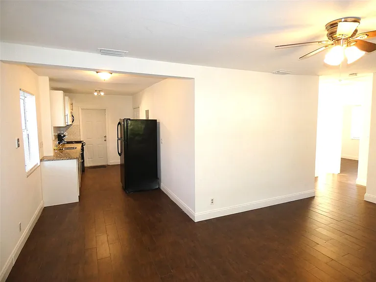 1528 NW 1st Ave — Photo 7