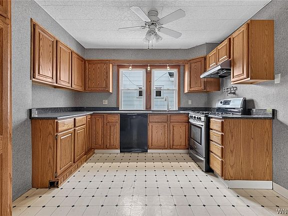5th image of 104 Bellwood Ave