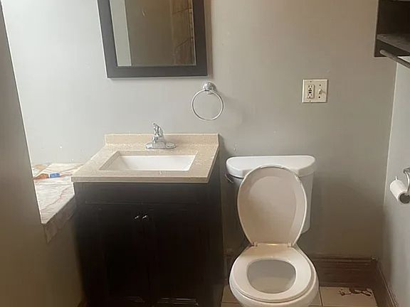 3rd image of 108 S California Ave #1