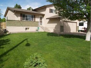 46 Briarwood Cir, Pueblo, CO 81005