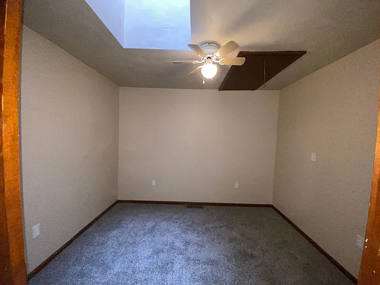 150 S Lakeside Dr #9 — Photo 5