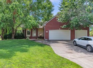 141 N Forestview Cir, Wichita, KS 67235