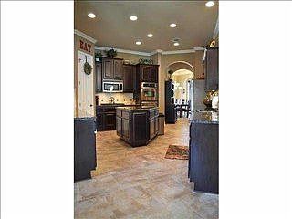 3rd image of 1101 Canyon Springs Dr