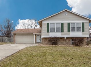 2904 Wheatfield Farms Dr, O'Fallon, MO 63368