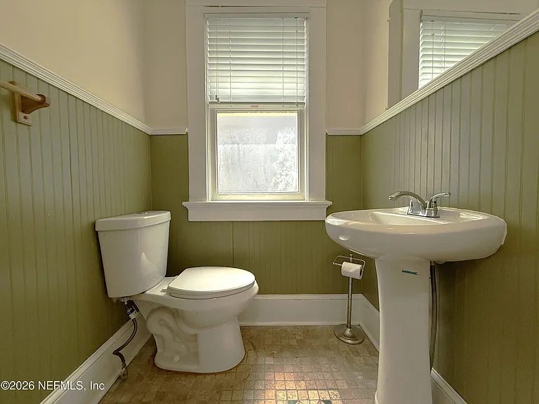 2330 Park St #A — Photo 14