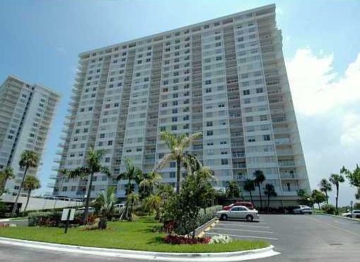 1st image of 500 Bayview Dr APT 1022