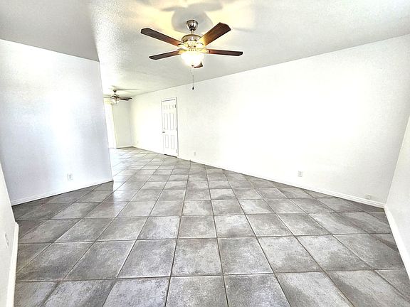 2nd image of 250 Fullerton Ave