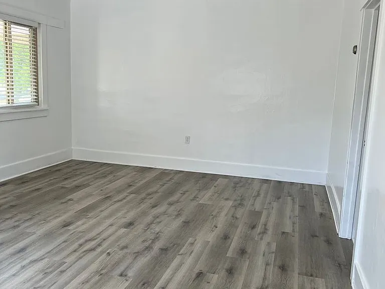 Carlson 4 Plex — Photo 7