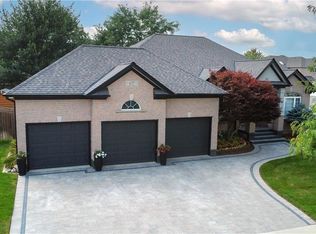 457 Caryndale Dr, Kitchener, ON N2R 1J7