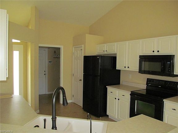 4th image of 817 Hibiscus Ave