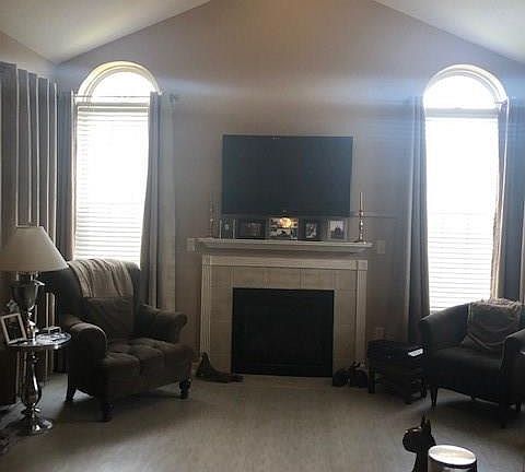 5th image of 15394 N Point Dr
