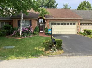 29 Radcliff Ln, Falling Waters, WV 25419