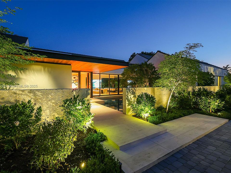 4820 SW 86th Ter, Miami, FL 33143 | Zillow