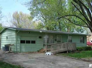 5212 SW 28th St, Topeka, KS 66614