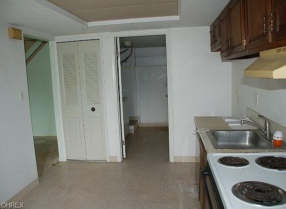 3rd image of 11574 Harbour Light Dr #14