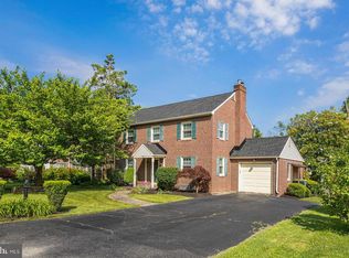 38 Riverside Dr, Wilmington, DE 19809