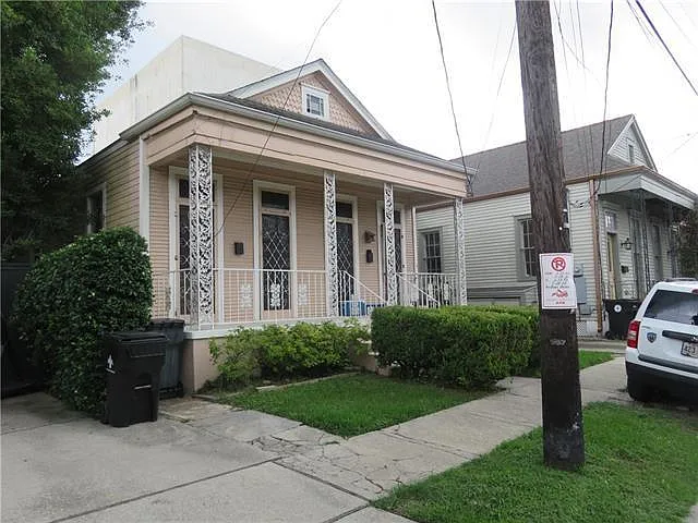 811 Arabella St — Photo 2