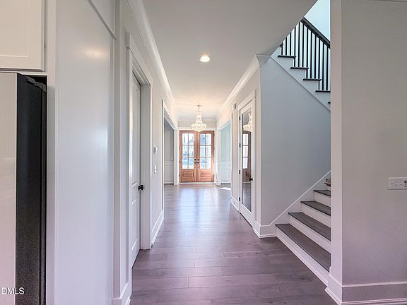 2nd image of 1175 Lowland St