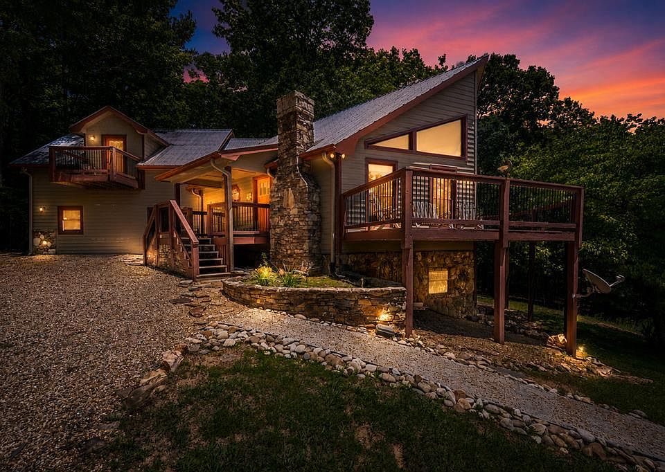 1st image of 755 Padena Dr
