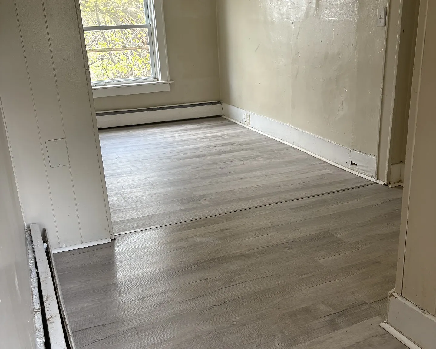 1 bed, 400 sqft, $1,000 — Photo 3