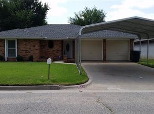 8212 NW 7th St, Oklahoma City, OK 73127