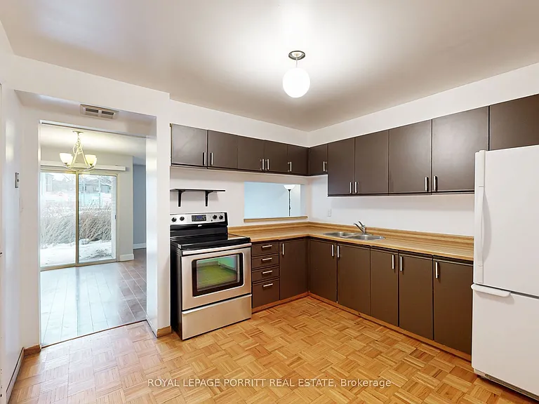 3835 Lake Shore Blvd W #104 — Photo 26