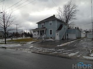 864 Liberty St, Findlay, OH 45840